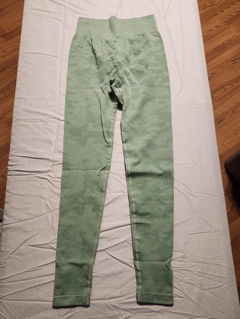 New Rawgear Women's Seamless Green Camo Scrunch Leggings